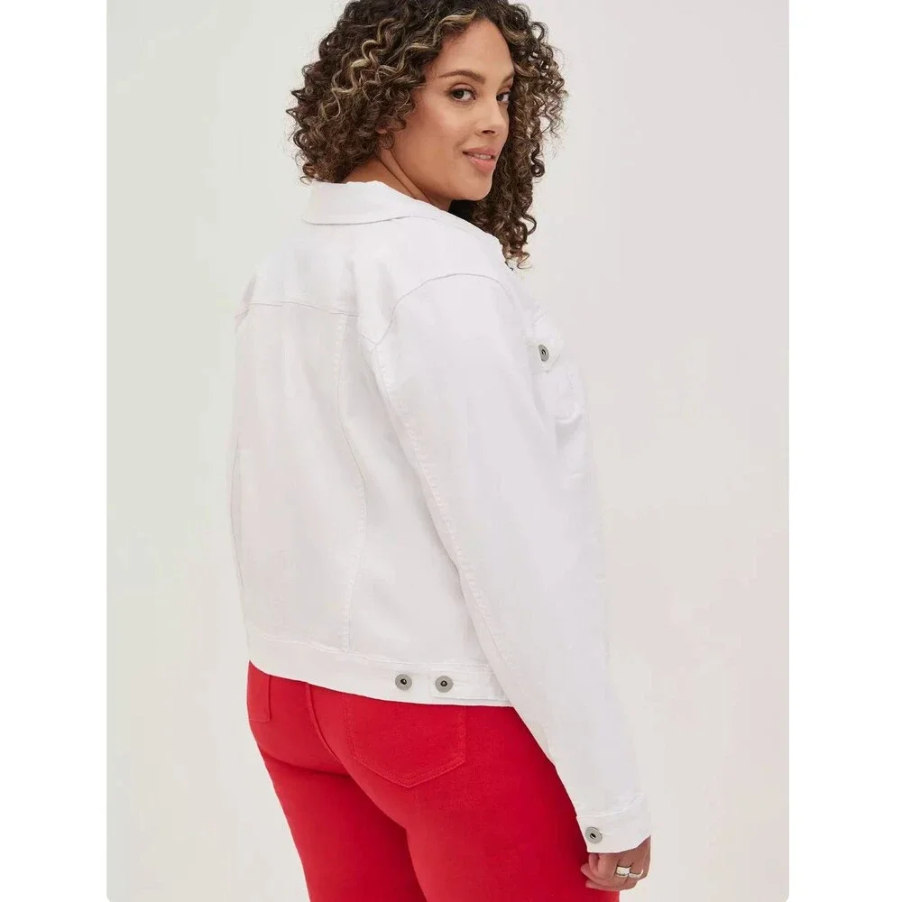 Torrid Jacket Womens Plus Size 1X 14-16 White Denim Trucker Stretch Cotton NWOT